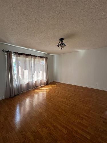 287 Cochrane Crescent, Fort Mcmurray, AB - Indoor Photo Showing Other Room