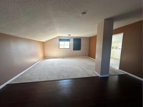 287 Cochrane Crescent, Fort Mcmurray, AB - Indoor Photo Showing Other Room