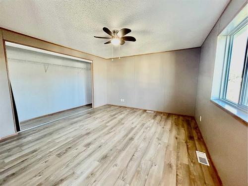 472 Harpe Way, Fort Mcmurray, AB - Indoor Photo Showing Other Room