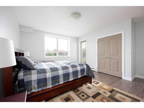 2405-204 Sparrow Hawk Drive, Fort Mcmurray, AB - Indoor Photo Showing Bedroom