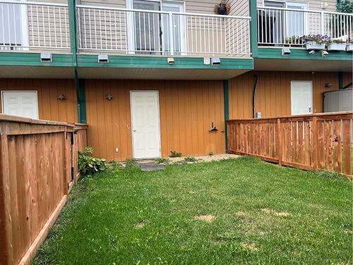 207-123 Arabian Drive, Fort Mcmurray, AB - Outdoor With Exterior