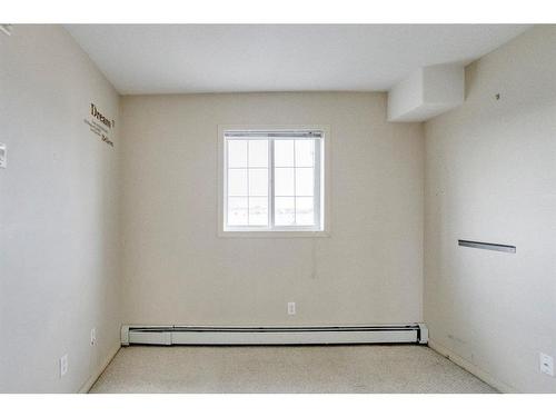 2408-200 Lougheed Drive, Fort Mcmurray, AB - Indoor Photo Showing Other Room