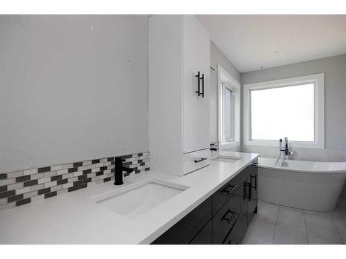 210 Prospect Drive, Fort Mcmurray, AB - Indoor Photo Showing Bathroom