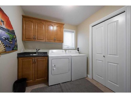 177 Lynx Crescent, Fort Mcmurray, AB - Indoor Photo Showing Laundry Room