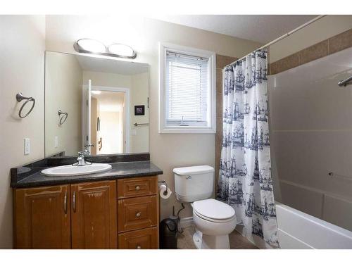 177 Lynx Crescent, Fort Mcmurray, AB - Indoor Photo Showing Bathroom