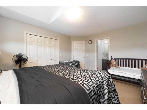 121 Sandstone Lane, Fort Mcmurray, AB - Indoor Photo Showing Bedroom