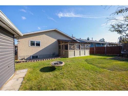 271 Berens Place, Fort Mcmurray, AB - Outdoor