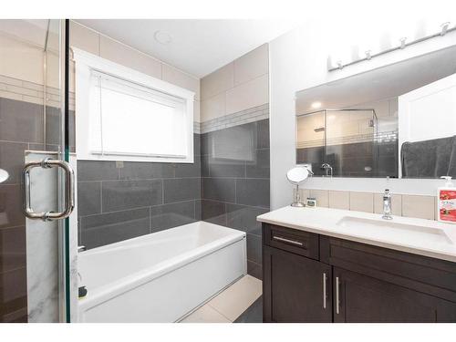 224 Siltstone Place, Fort Mcmurray, AB - Indoor Photo Showing Bathroom