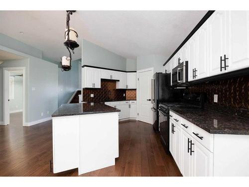 329 Mustang Road, Fort Mcmurray, AB - Indoor Photo Showing Kitchen