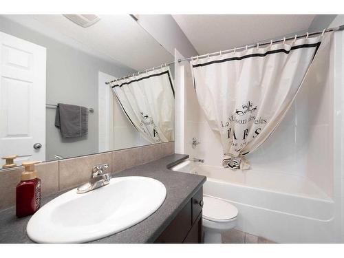 404 Fireweed Crescent, Fort Mcmurray, AB - Indoor Photo Showing Bathroom