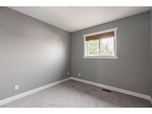 361 Diefenbaker Drive, Fort Mcmurray, AB - Indoor Photo Showing Other Room