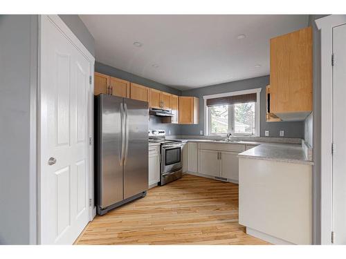 361 Diefenbaker Drive, Fort Mcmurray, AB - Indoor Photo Showing Kitchen With Stainless Steel Kitchen