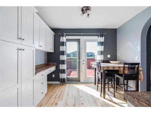 173 Pickles Crescent, Fort Mcmurray, AB - Indoor Photo Showing Dining Room