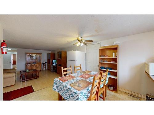 301 Grenfell Crescent, Fort Mcmurray, AB - Indoor Photo Showing Dining Room