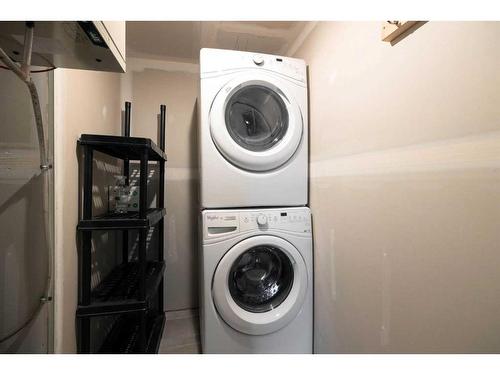 276 Dixon Road, Fort Mcmurray, AB - Indoor Photo Showing Laundry Room