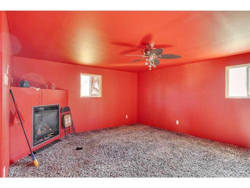 368 Gregoire Crescent, Fort Mcmurray, AB - Indoor With Fireplace