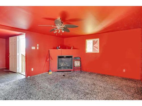 368 Gregoire Crescent, Fort Mcmurray, AB - Indoor With Fireplace