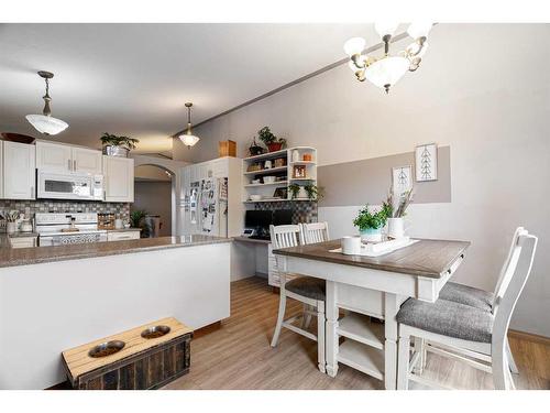 235 Williams Drive, Fort Mcmurray, AB - Indoor Photo Showing Dining Room