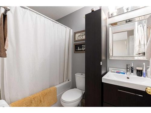 235 Williams Drive, Fort Mcmurray, AB - Indoor Photo Showing Bathroom