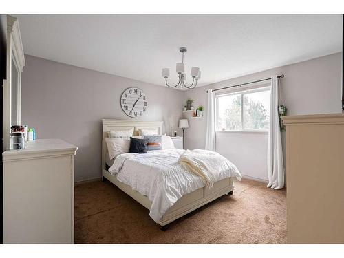 235 Williams Drive, Fort Mcmurray, AB - Indoor Photo Showing Bedroom