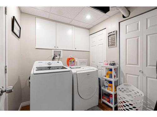 235 Williams Drive, Fort Mcmurray, AB - Indoor Photo Showing Laundry Room