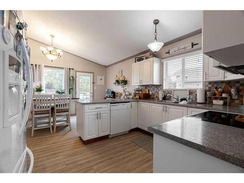 235 Williams Drive, Fort Mcmurray, AB - Indoor Photo Showing Kitchen