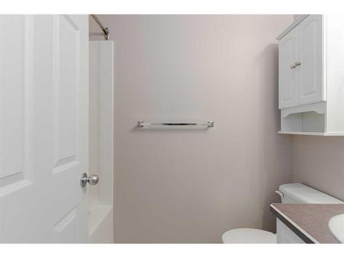 405-123 Arabian Drive, Fort Mcmurray, AB - Indoor Photo Showing Bathroom