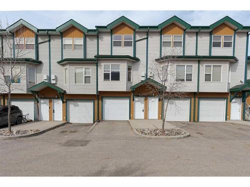 405-123 Arabian Drive, Fort Mcmurray, AB - Outdoor With Facade