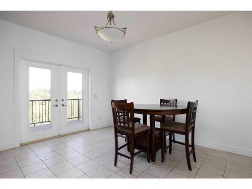 322 Grosbeak Way, Fort Mcmurray, AB - Indoor Photo Showing Dining Room