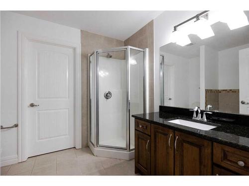 322 Grosbeak Way, Fort Mcmurray, AB - Indoor Photo Showing Bathroom