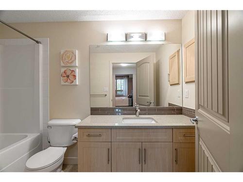 2107-204 Sparrow Hawk Drive, Fort Mcmurray, AB - Indoor Photo Showing Bathroom