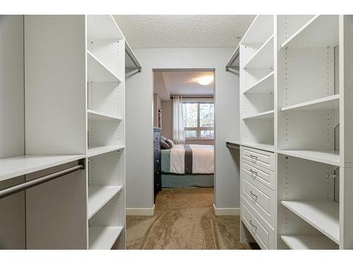 2107-204 Sparrow Hawk Drive, Fort Mcmurray, AB - Indoor With Storage