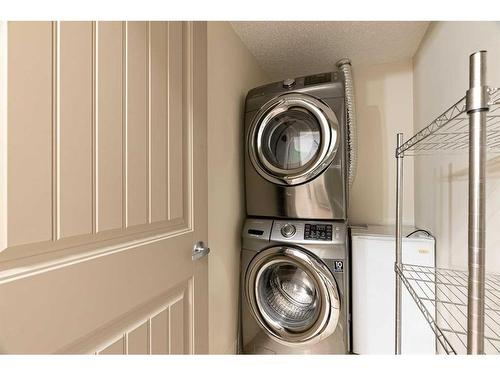 2107-204 Sparrow Hawk Drive, Fort Mcmurray, AB - Indoor Photo Showing Laundry Room