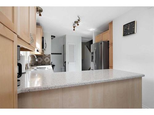 129 Becker Crescent, Fort Mcmurray, AB - Indoor Photo Showing Kitchen