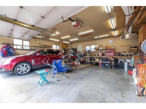 129 Becker Crescent, Fort Mcmurray, AB - Indoor Photo Showing Garage