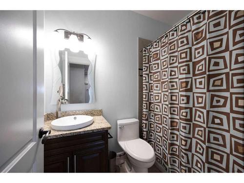 340 Fireweed Crescent, Fort Mcmurray, AB - Indoor Photo Showing Bathroom