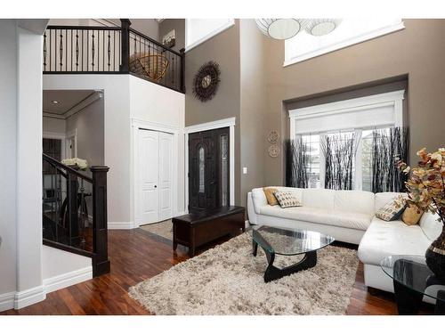 340 Fireweed Crescent, Fort Mcmurray, AB - Indoor Photo Showing Living Room