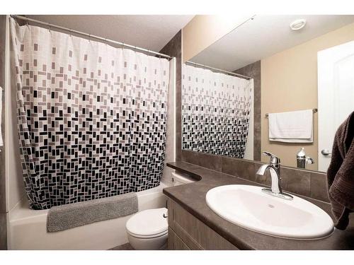 232 Comeau Crescent, Fort Mcmurray, AB - Indoor Photo Showing Bathroom