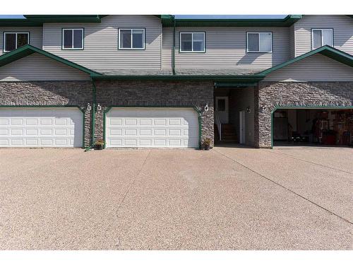 05-193 O'Coffey Crescent, Fort Mcmurray, AB - Outdoor