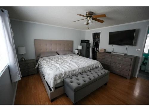 128 Mckinlay Crescent, Fort Mcmurray, AB - Indoor Photo Showing Bedroom