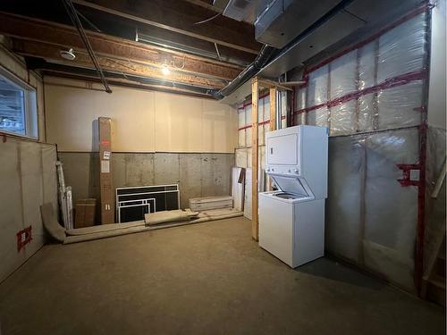 10-97 Wilson Drive, Fort Mcmurray, AB - Indoor Photo Showing Laundry Room