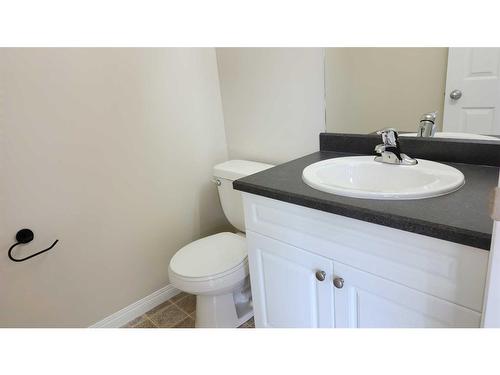 29-100 Millennium Gate, Fort Mcmurray, AB - Indoor Photo Showing Bathroom