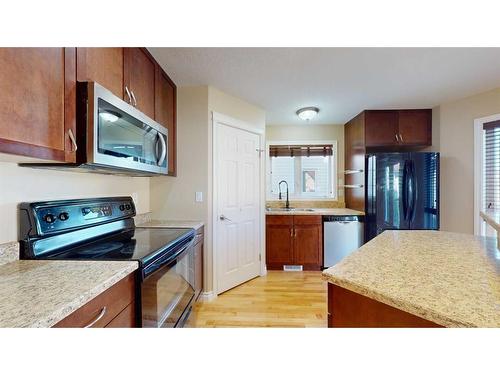 232 Coyote Crescent, Fort Mcmurray, AB - Indoor Photo Showing Kitchen