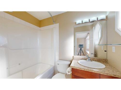 232 Coyote Crescent, Fort Mcmurray, AB - Indoor Photo Showing Bathroom