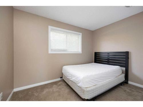 142 Grayling Crescent, Fort Mcmurray, AB - Indoor Photo Showing Bedroom