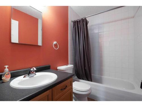 142 Grayling Crescent, Fort Mcmurray, AB - Indoor Photo Showing Bathroom