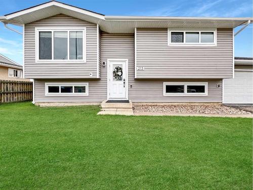 213 Sitka Drive, Fort Mcmurray, AB - Outdoor