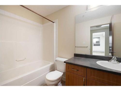 207-136A Sandpiper Road, Fort Mcmurray, AB - Indoor Photo Showing Bathroom