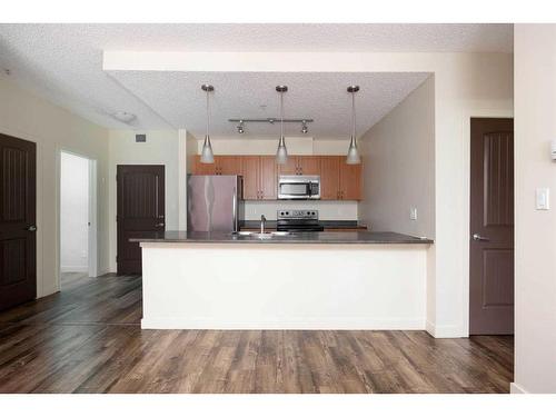 207-136A Sandpiper Road, Fort Mcmurray, AB - Indoor Photo Showing Kitchen