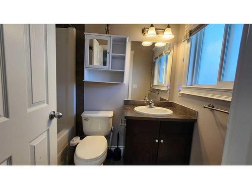 8-313 Millennium Drive, Fort Mcmurray, AB - Indoor Photo Showing Bathroom